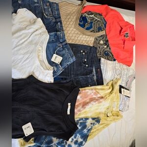 Women's clothes lot.